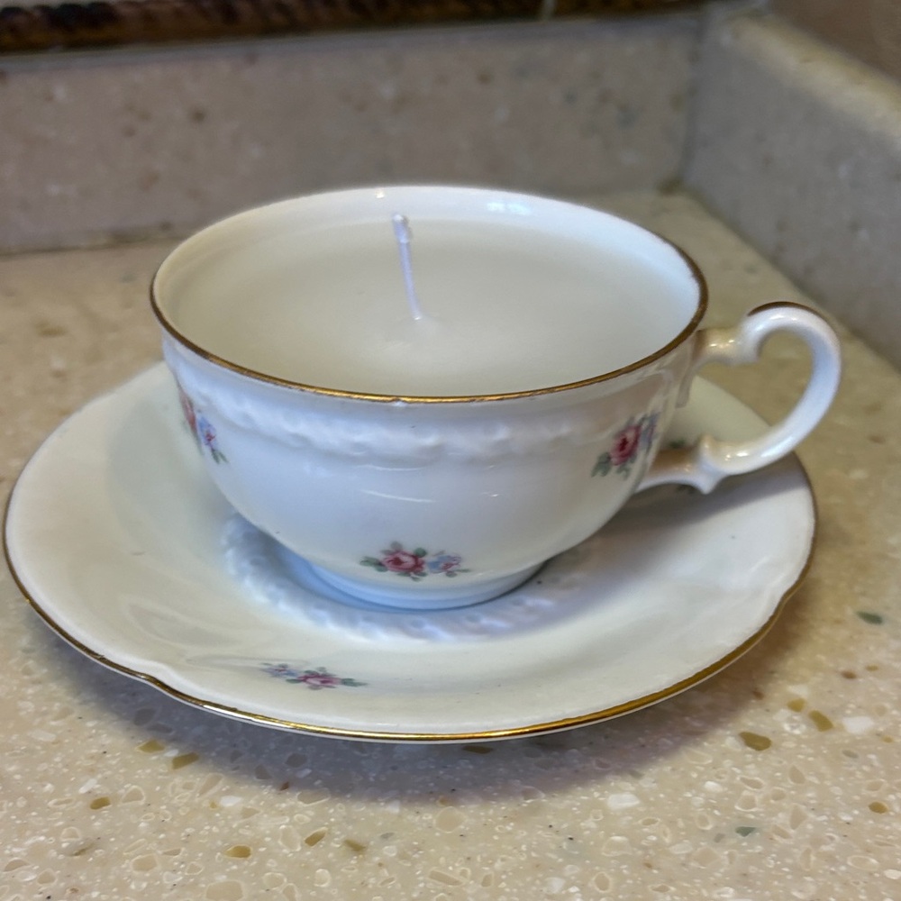 Upcycled Vintage Teacup Jewelry Candle - Picture 1 of 1